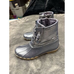 Shiny Grey Sperry duck boots, Girls 4 in good shape! #duckboots